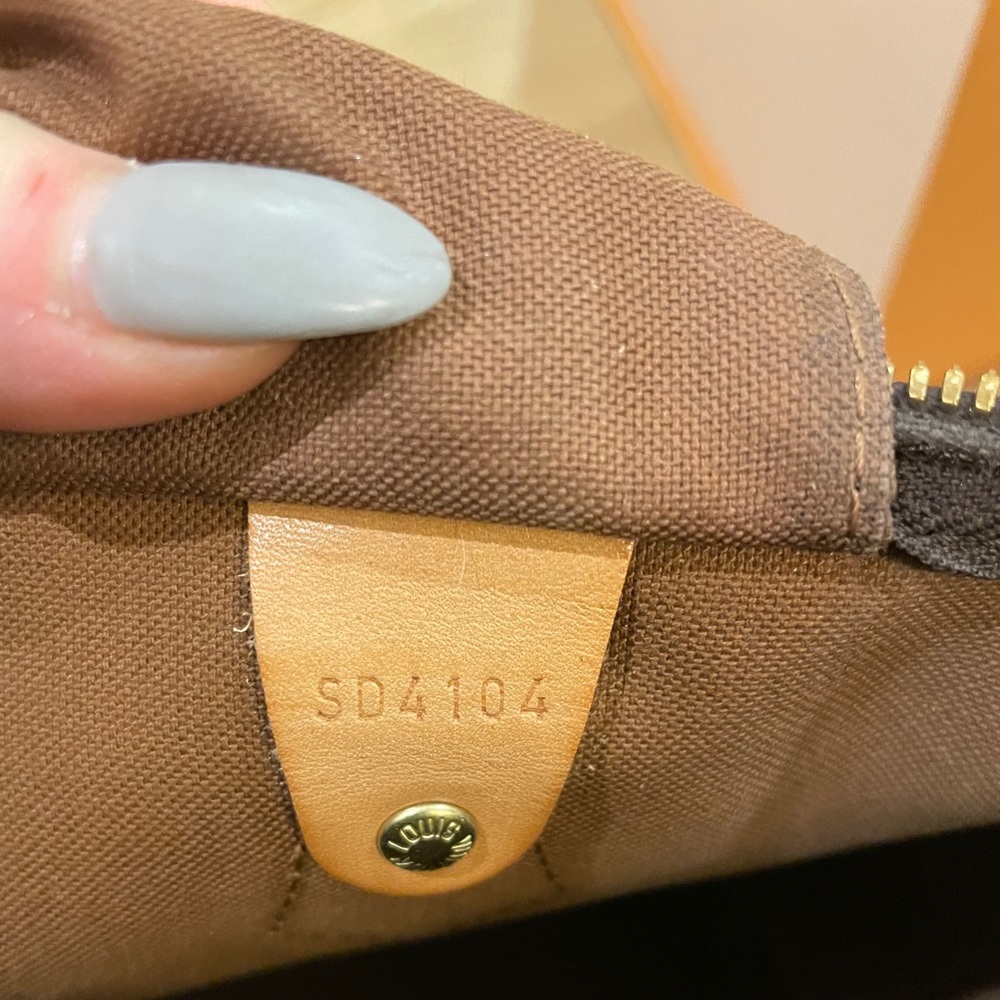 Louis Vuitton Speedy 35 w/ leather strap - Picture 6 of 12